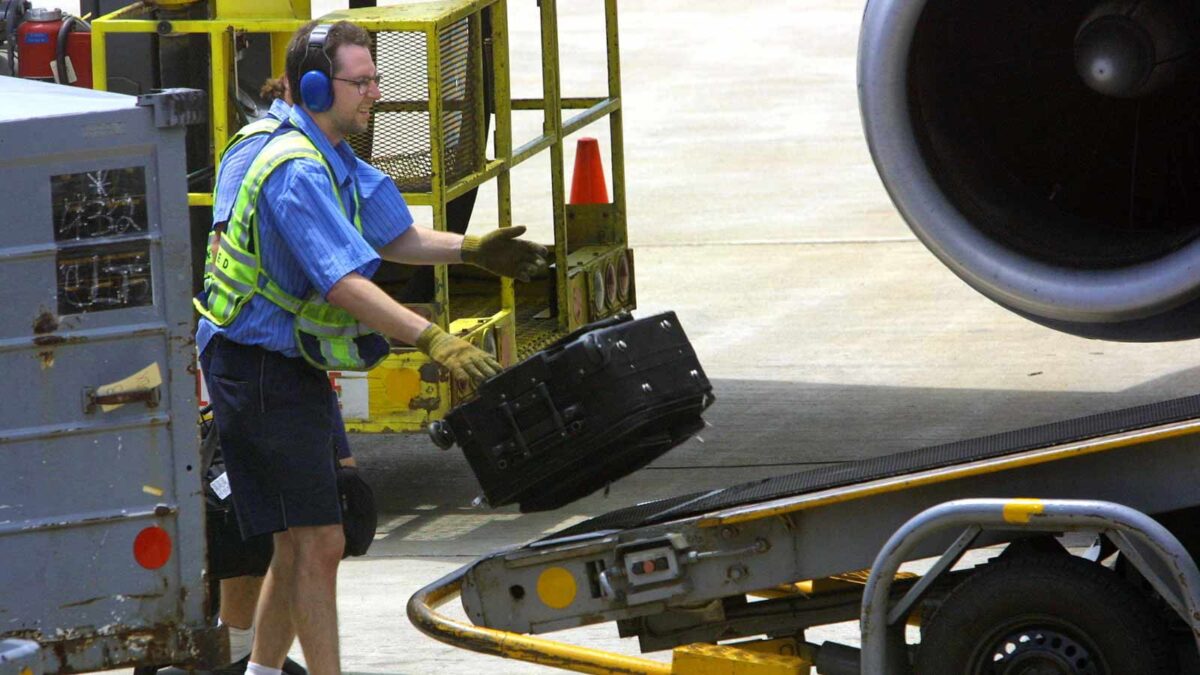 Ranking the Airlines with the Most Baggage Complaints: